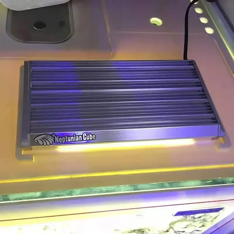 Marine Aquarium Cube - 넵투니안 큐브 레푸기움 LED 조명 10W,